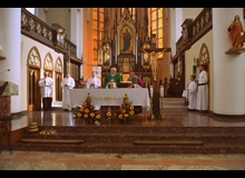 Wizytacja kanoniczna - Msza dziękczynna. Ks. Biskup udzielił specjalnego błogosławieństwa rodzinom i dzieciom (09.10.2022 12.00)