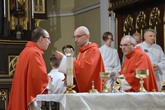 Triduum Paschalne - Wielki Piątek - Liturgia Męki Pańskiej (15.04.2022)